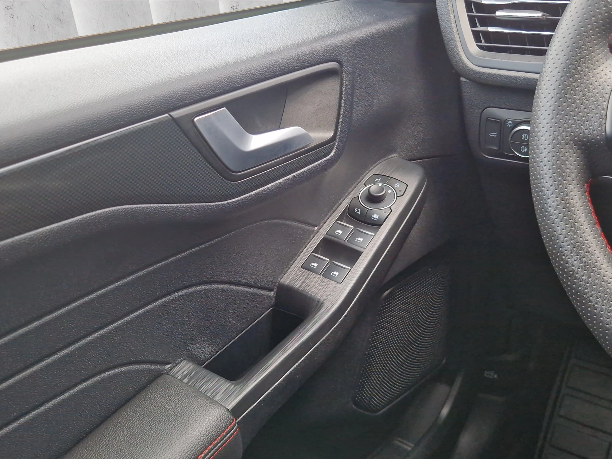 Ford Kuga 2.5 Duratec Hybrid FHEV St-Line FWD (EURO 6d)