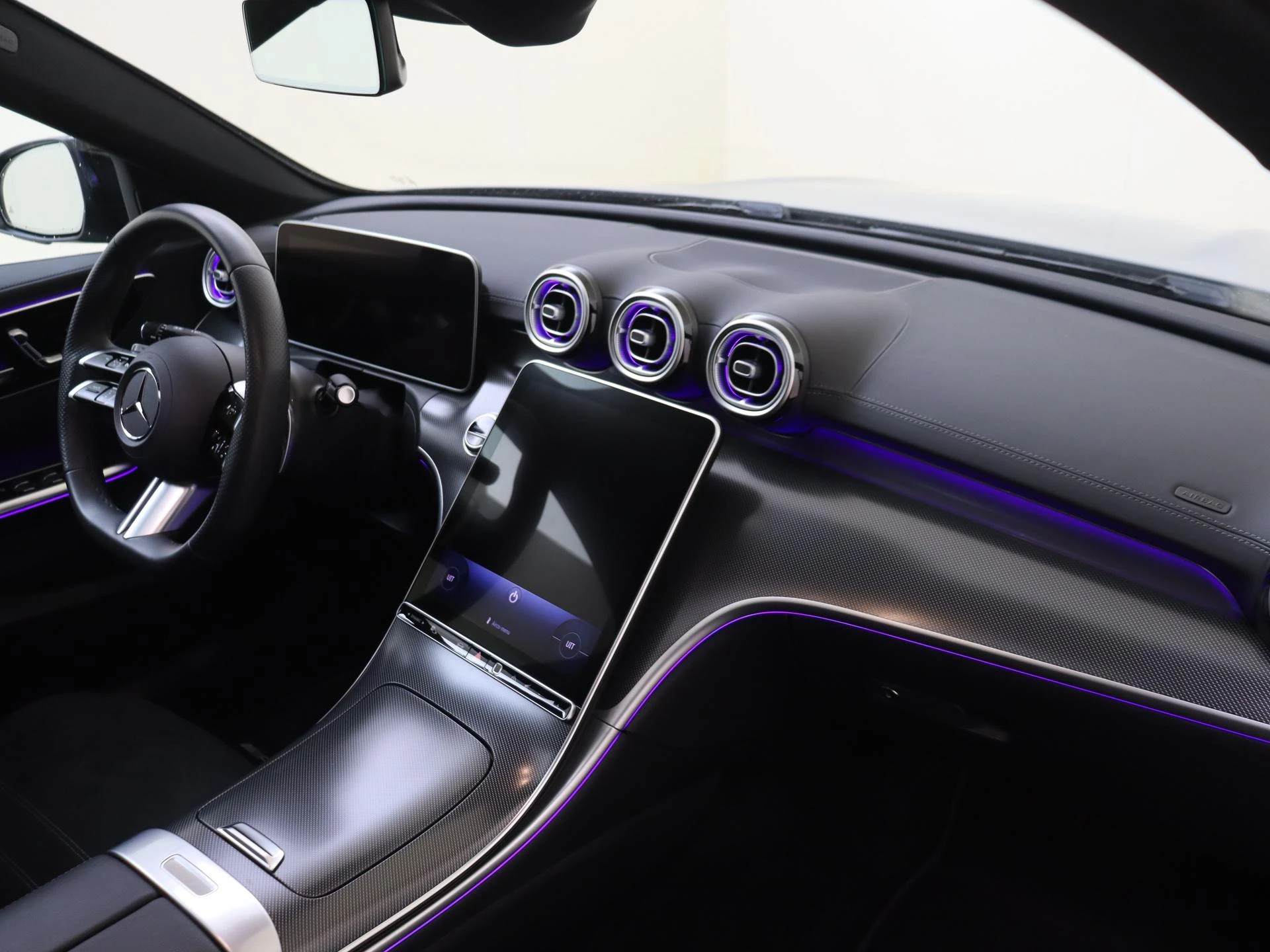 Mercedes-Benz-C-Klasse-image-4