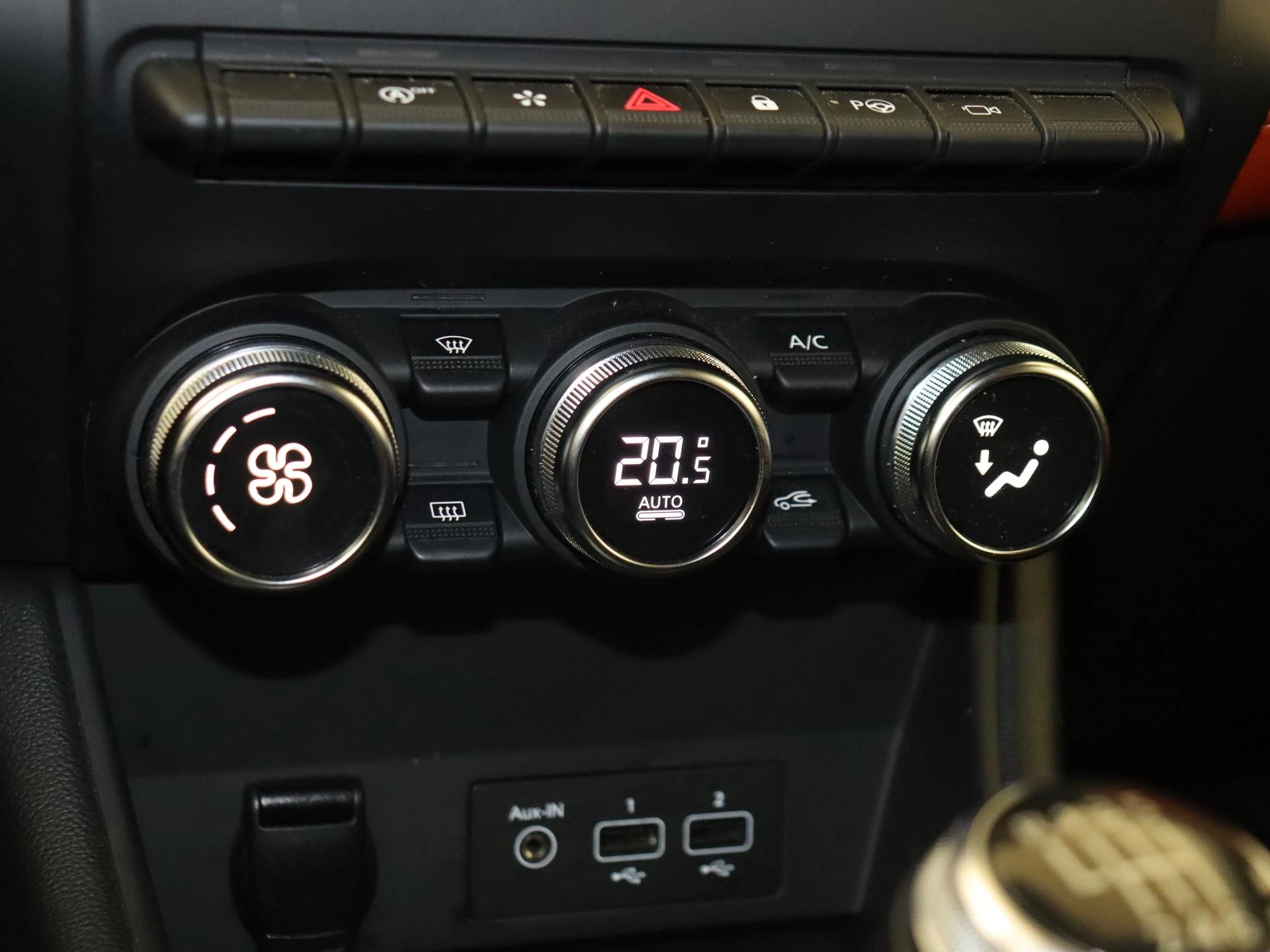 Renault-Captur-image-18