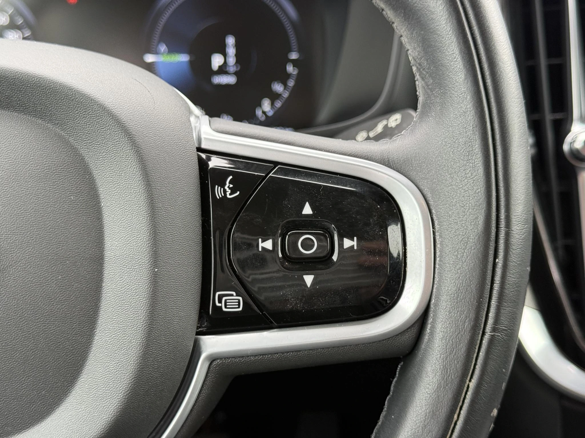 Volvo-V60-image-23