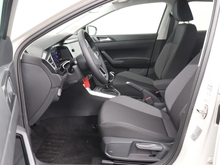 Volkswagen-Polo-image-5