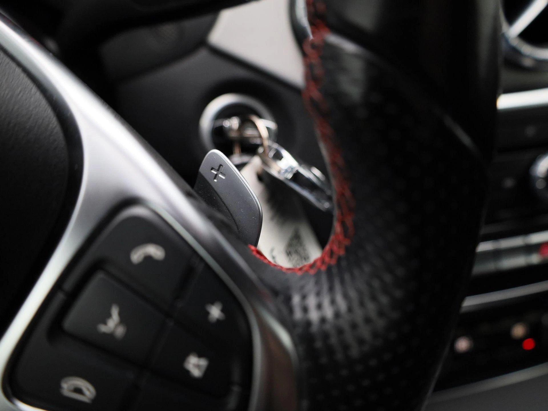 Mercedes-Benz-CLA-image-21