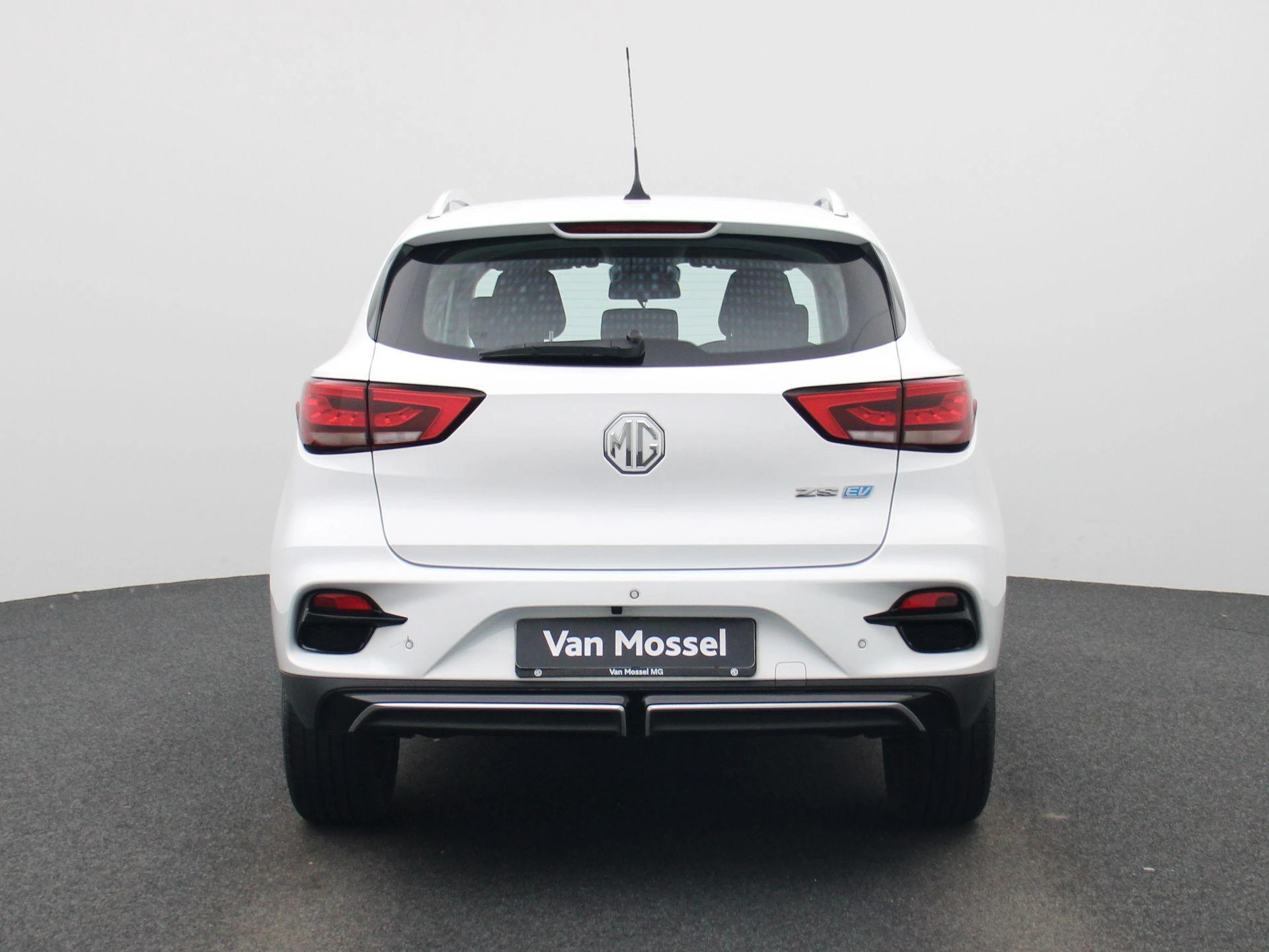 MG-ZS EV-image-4