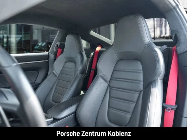 Porsche 911 992 Turbo S turbo s