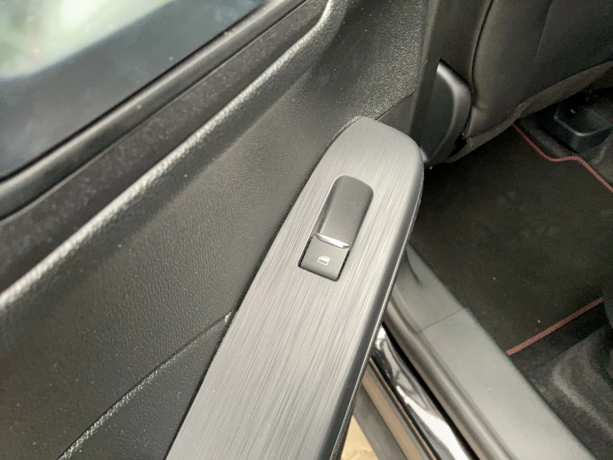 Ford Kuga ST-Line X*PANO*AHK*KAM*ACC*NAVI*SOUND-SYS.