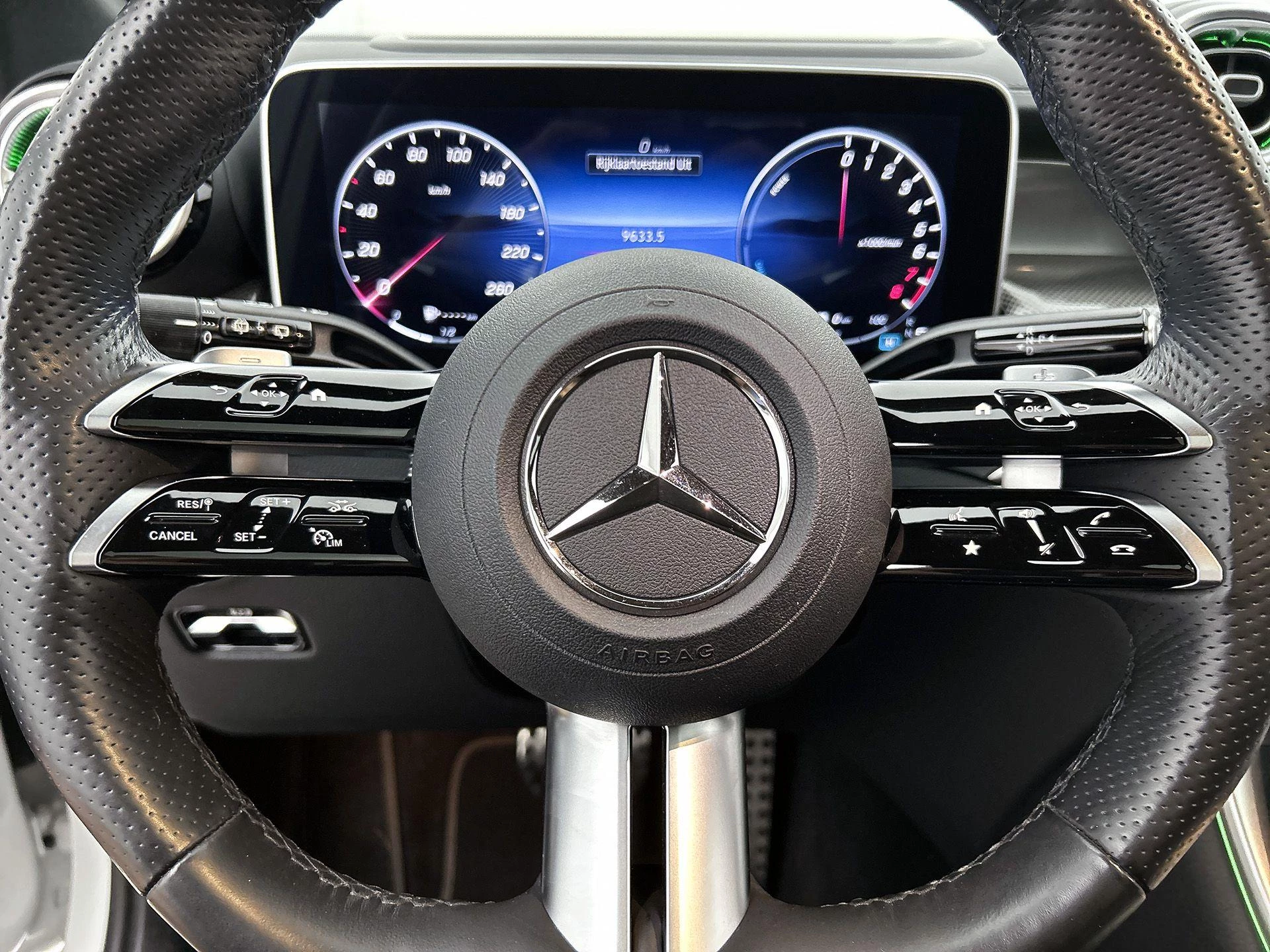 Mercedes-Benz-GLC-image-45