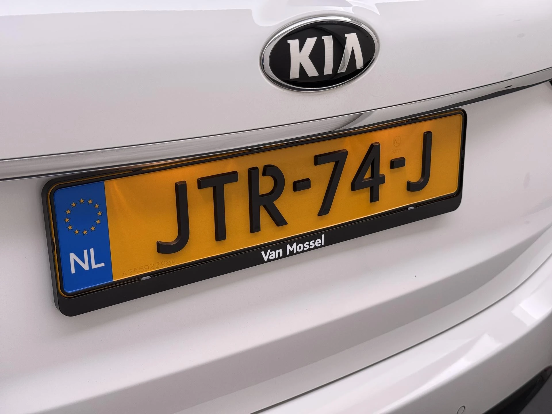Kia-Carens-image-39