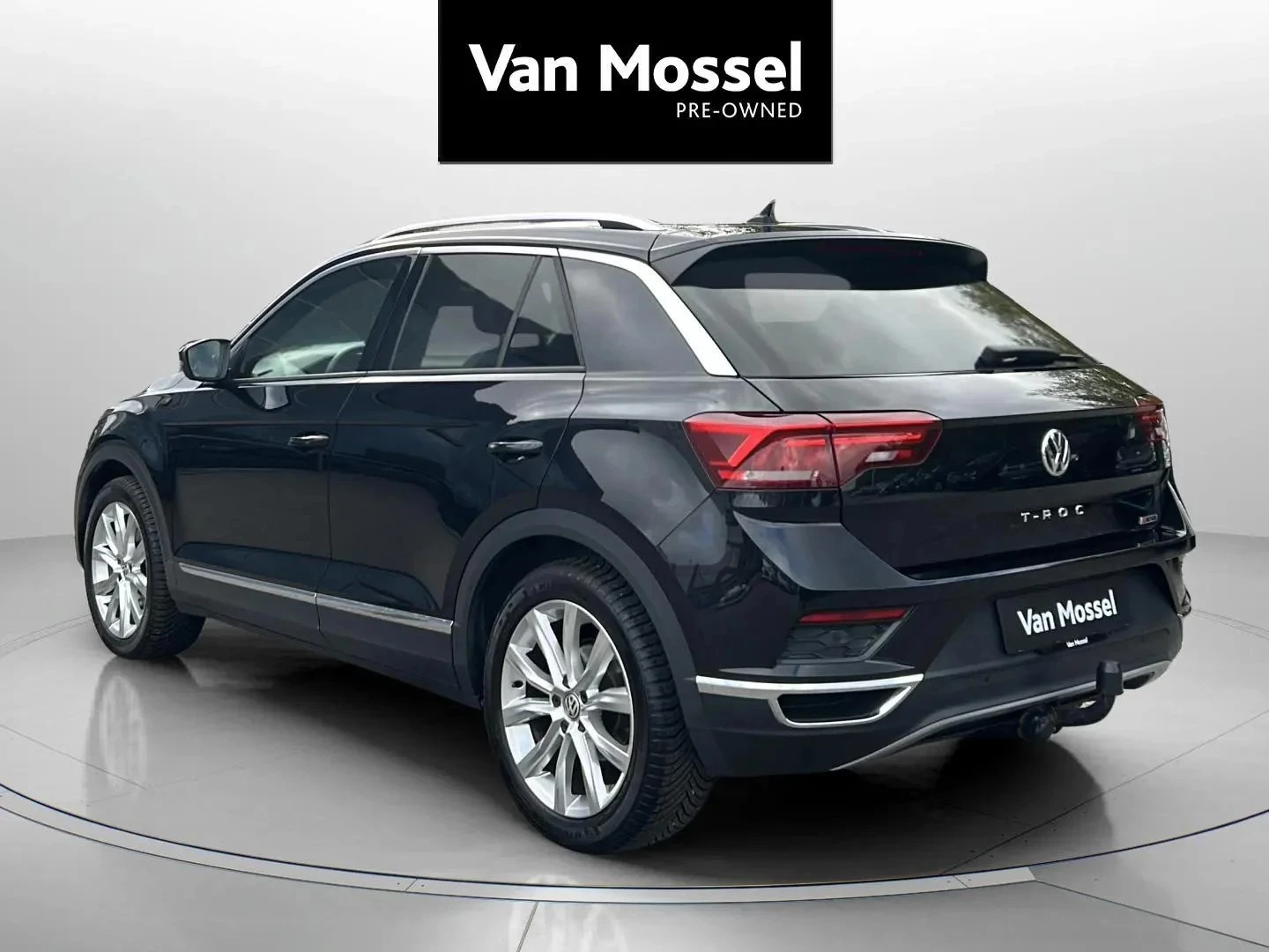 Volkswagen-T-Roc-image-6