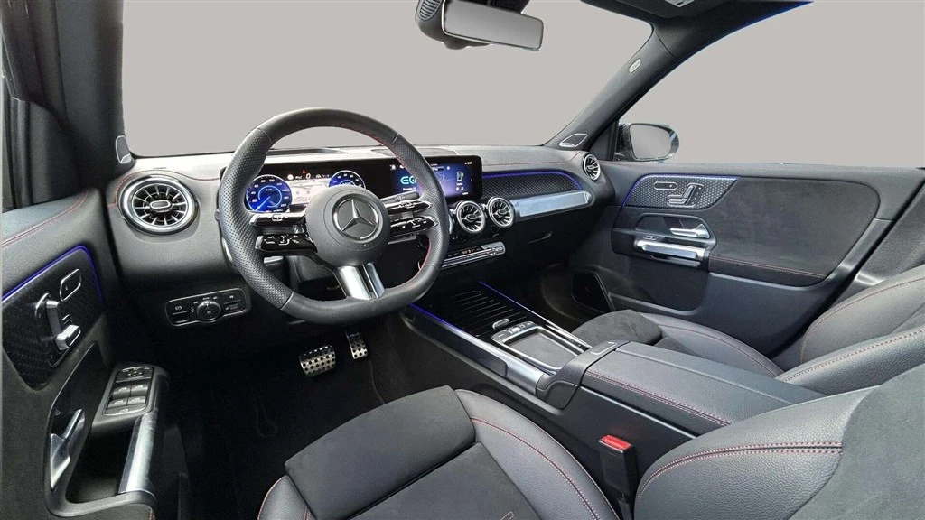 Mercedes-Benz-EQB-image-11