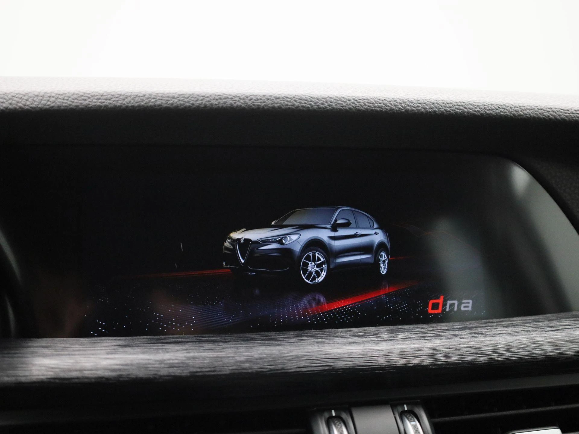 Alfa Romeo-Stelvio-image-22