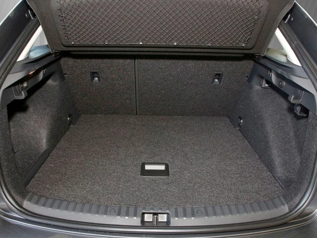Škoda Scala Tour 1.0 TSI UPE 37.370 Infotainment Komfort+