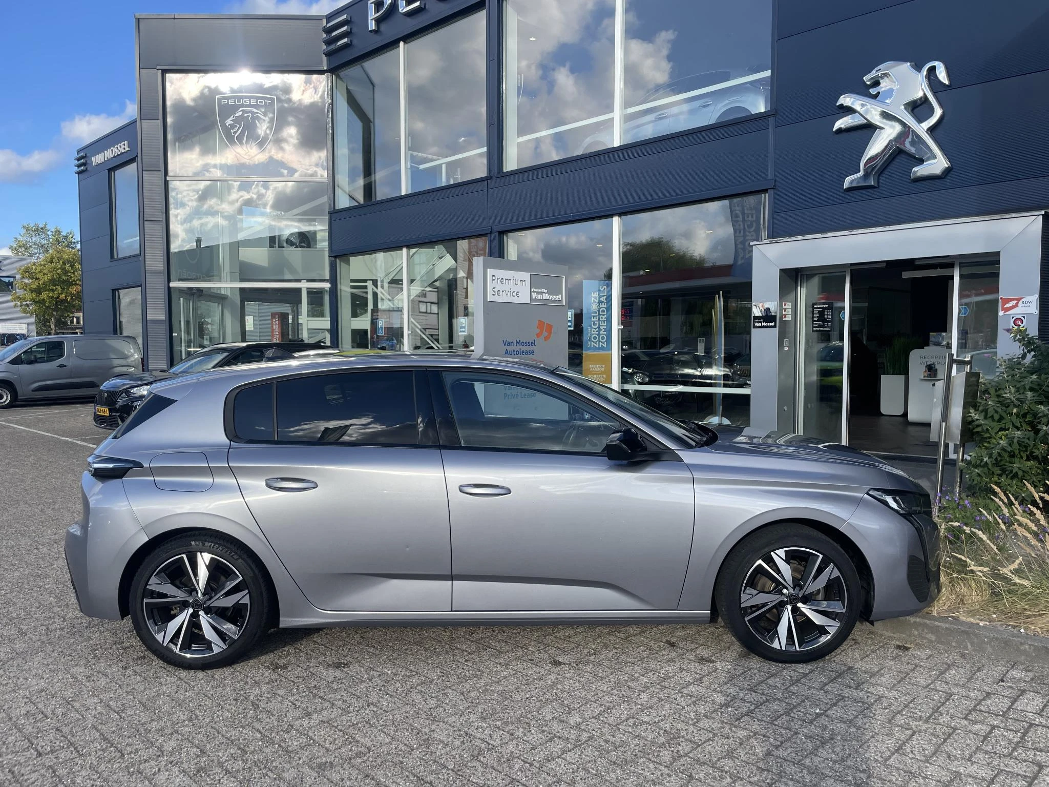 Peugeot-308-image-6