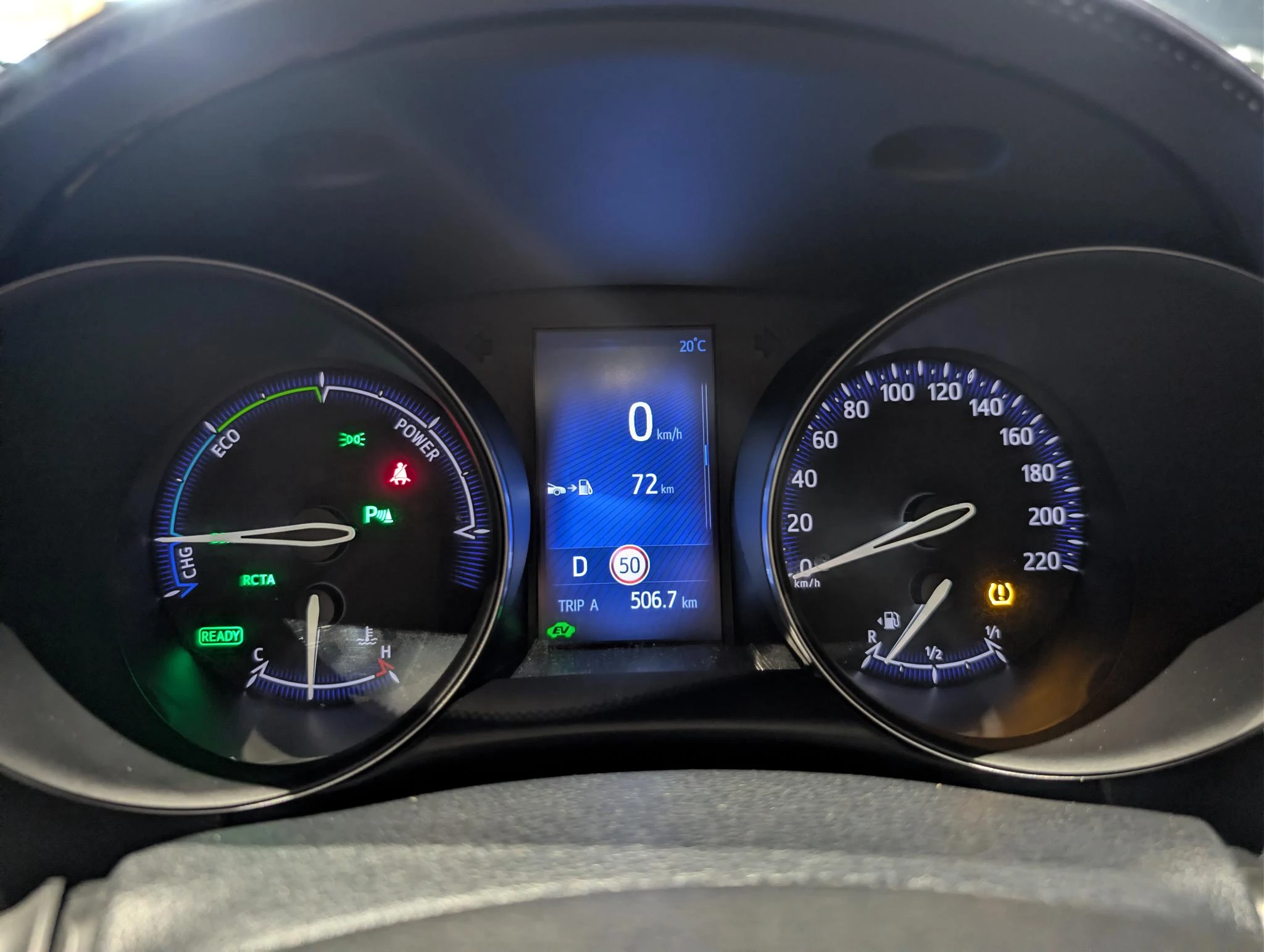 Toyota-C-HR-image-11