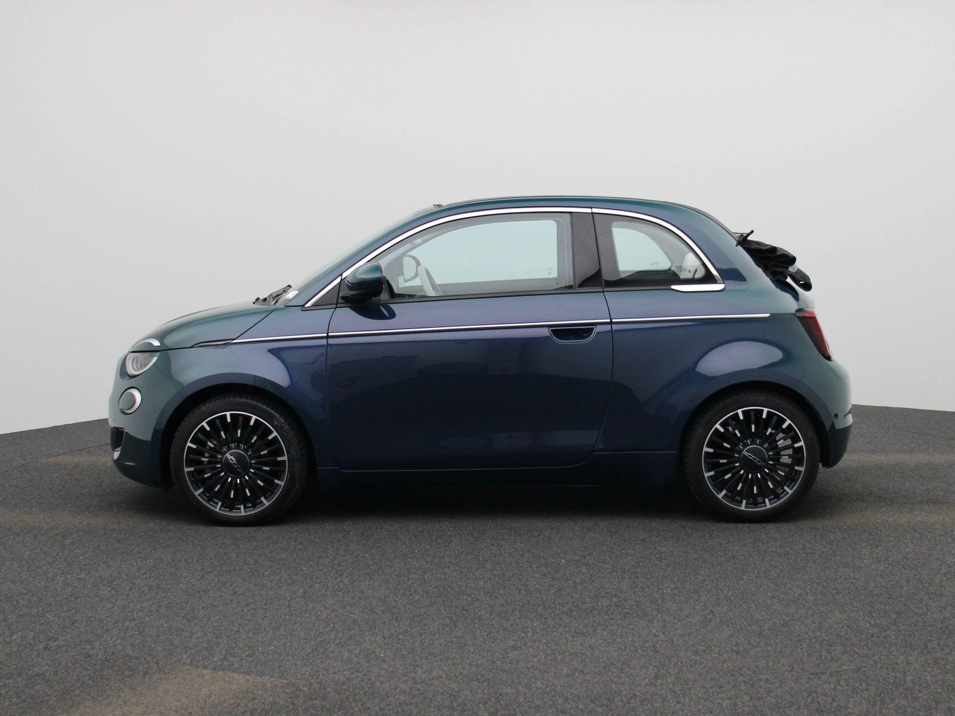 Fiat-500e-image-3