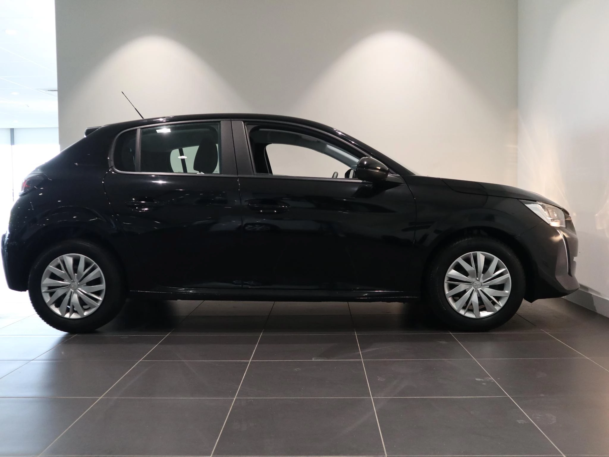Peugeot-208-image-6