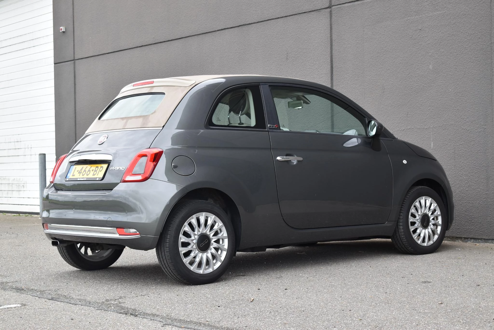 Fiat 500C 1.0 Hybrid Lounge