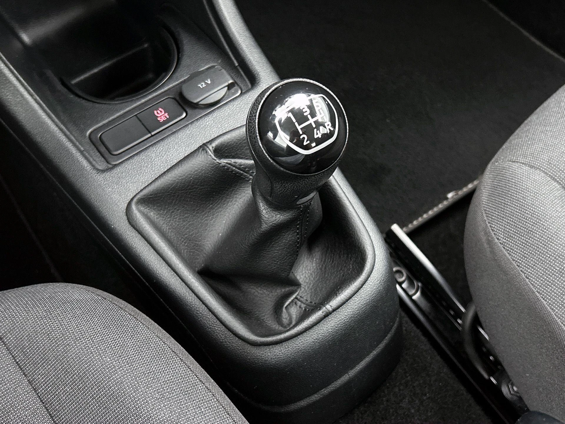 Volkswagen-up!-image-20
