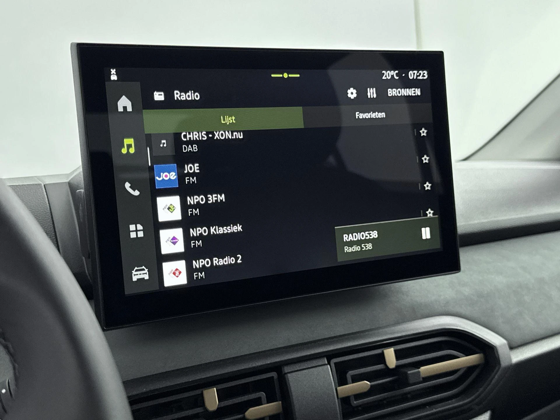 Dacia-Sandero Stepway-image-6
