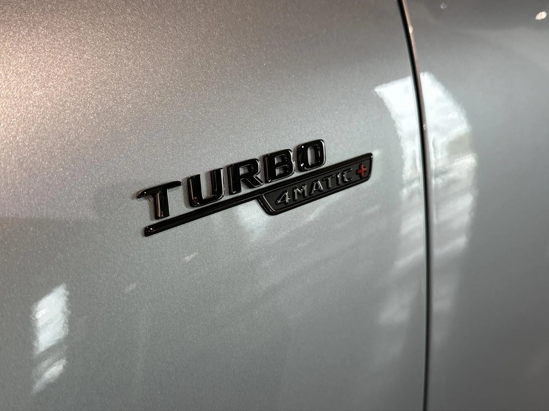 Mercedes-Benz-CLA-image-6