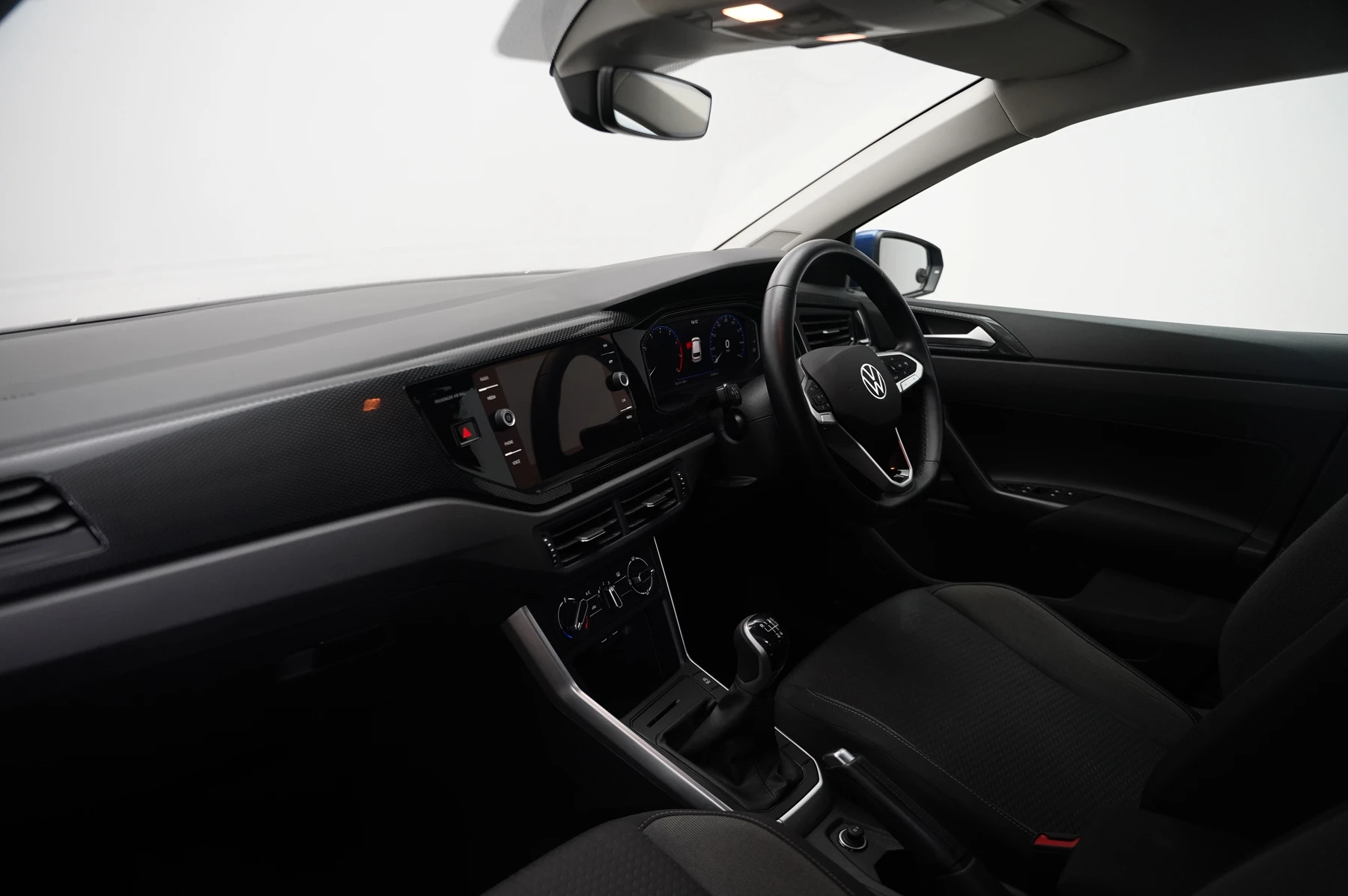 Volkswagen-Polo-image-1