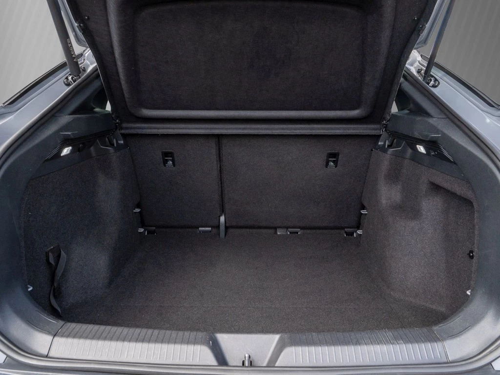 Volkswagen ID.5 Pro Performance AHK, Assistenzpaket, ZGV