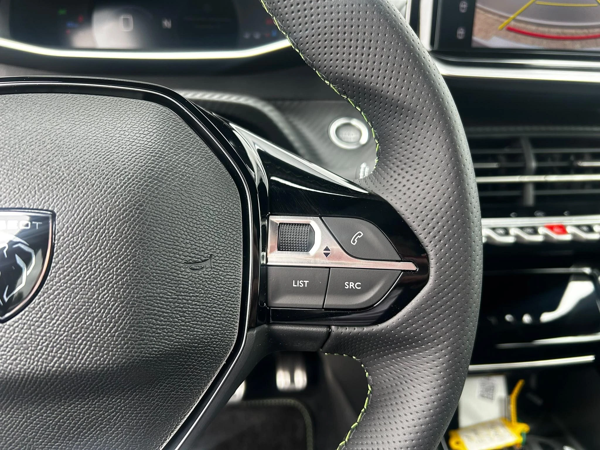 Peugeot-2008-image-12
