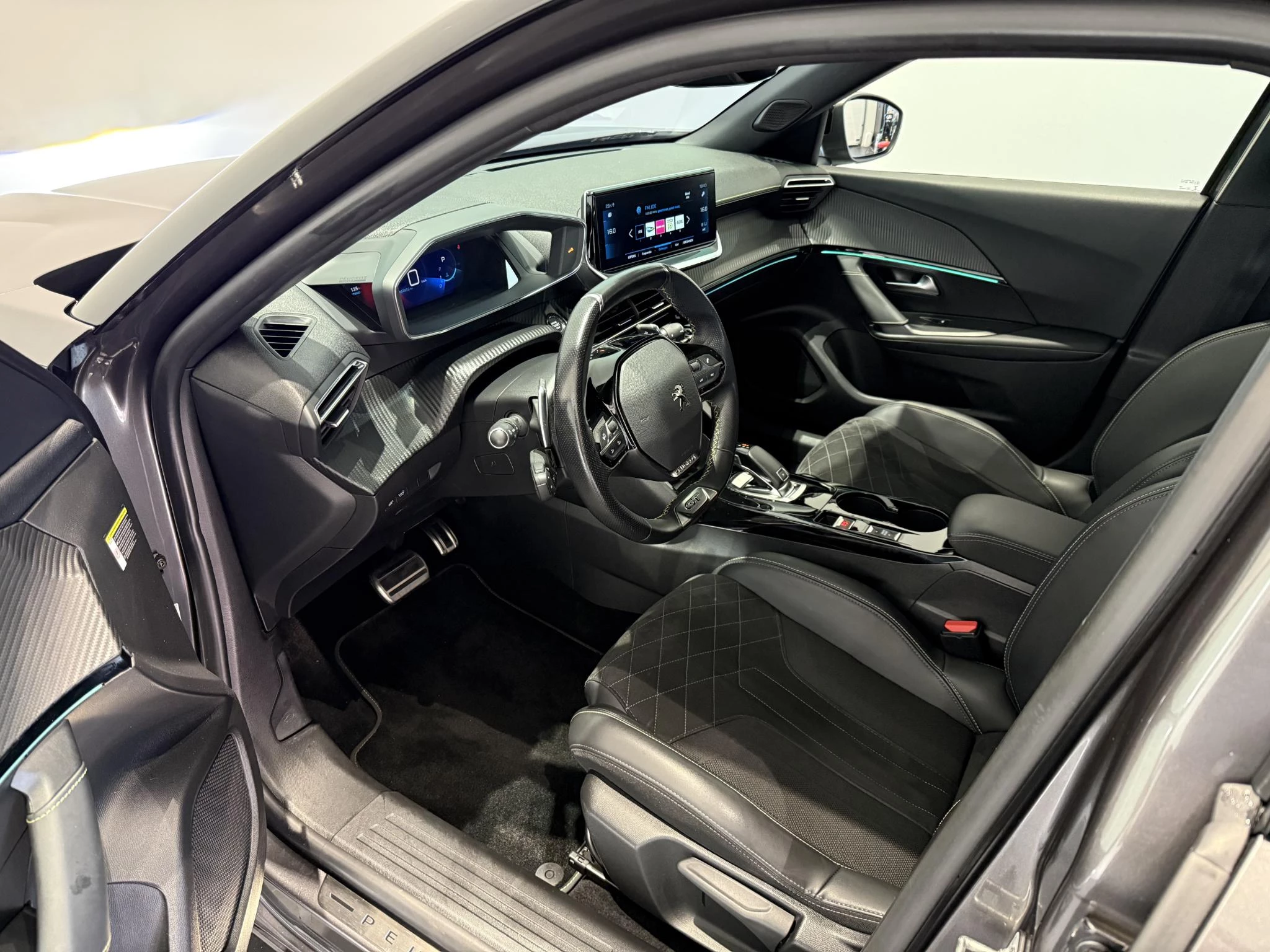 Peugeot 2008 1.2 PureTech GT Pack