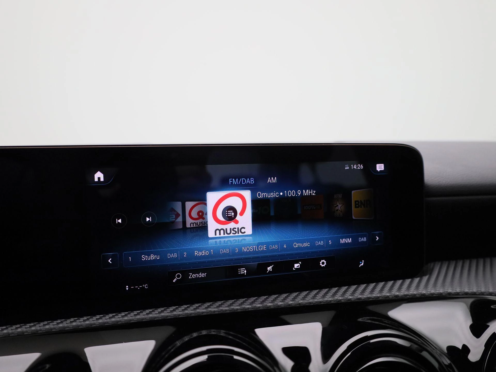 Mercedes-Benz-A-Klasse-image-17