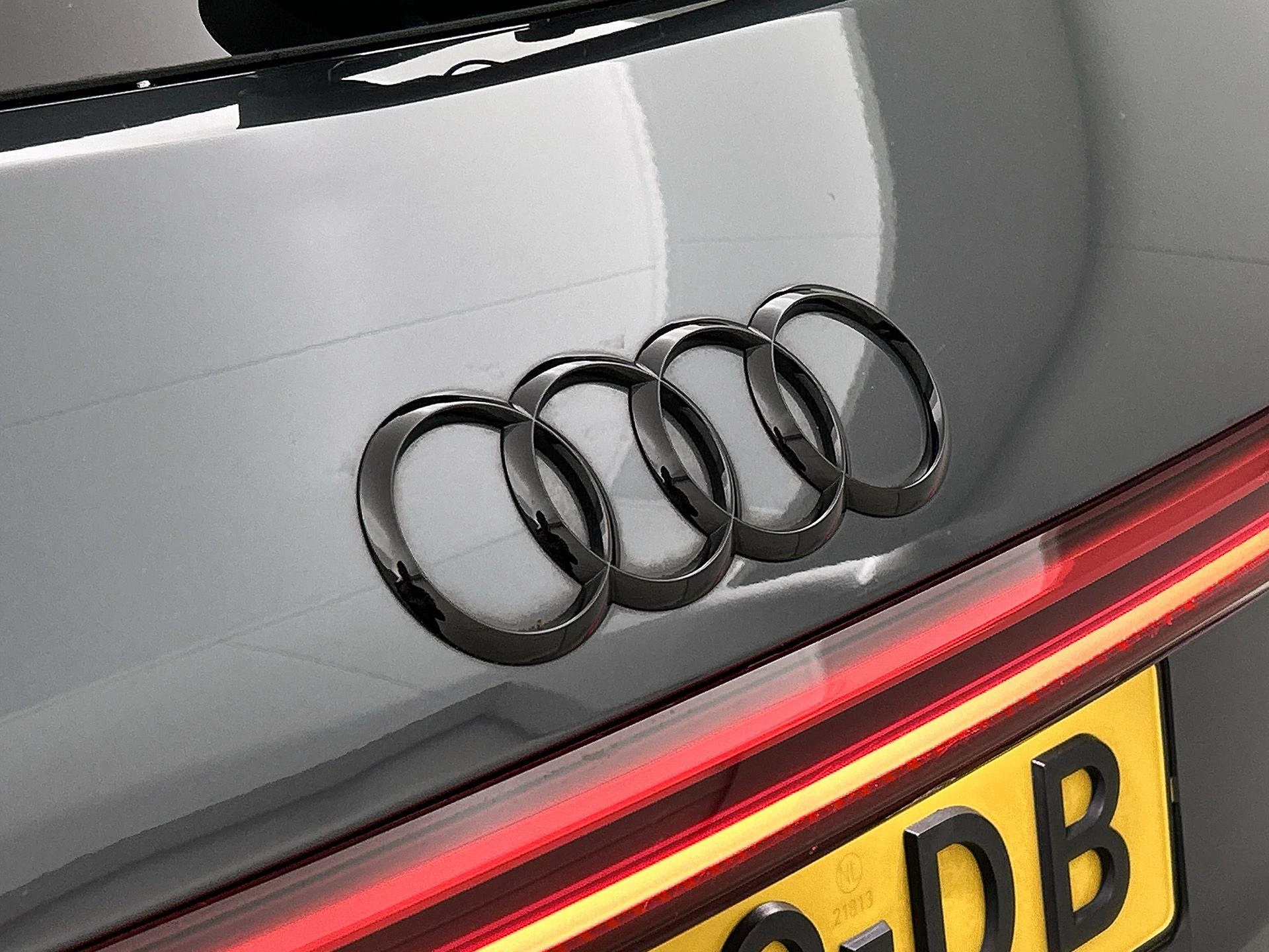 Audi-e-tron-image-7