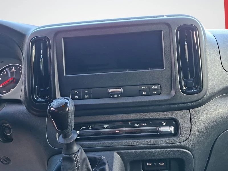 Mercedes-Benz Vito 116 NEUES MODELL NAVI KAMERA TEMPOMAT NAVI