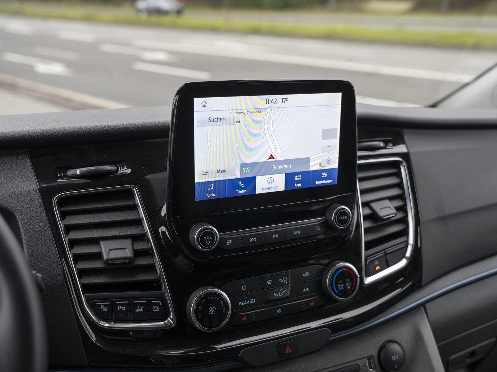 Ford-Tourneo Custom-image-10