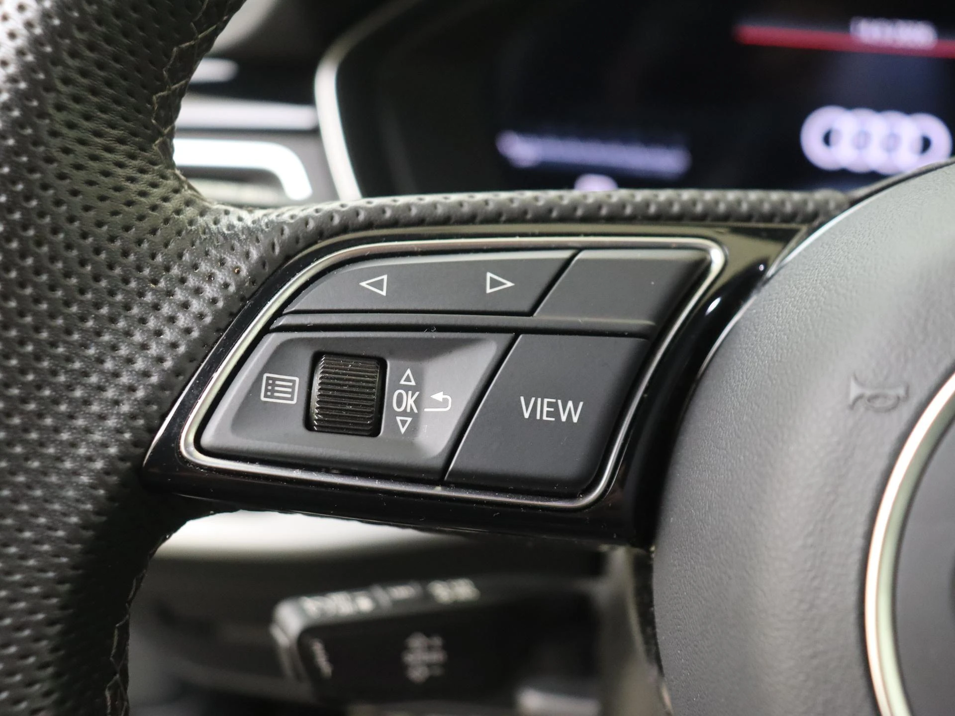 Audi-A4-image-11