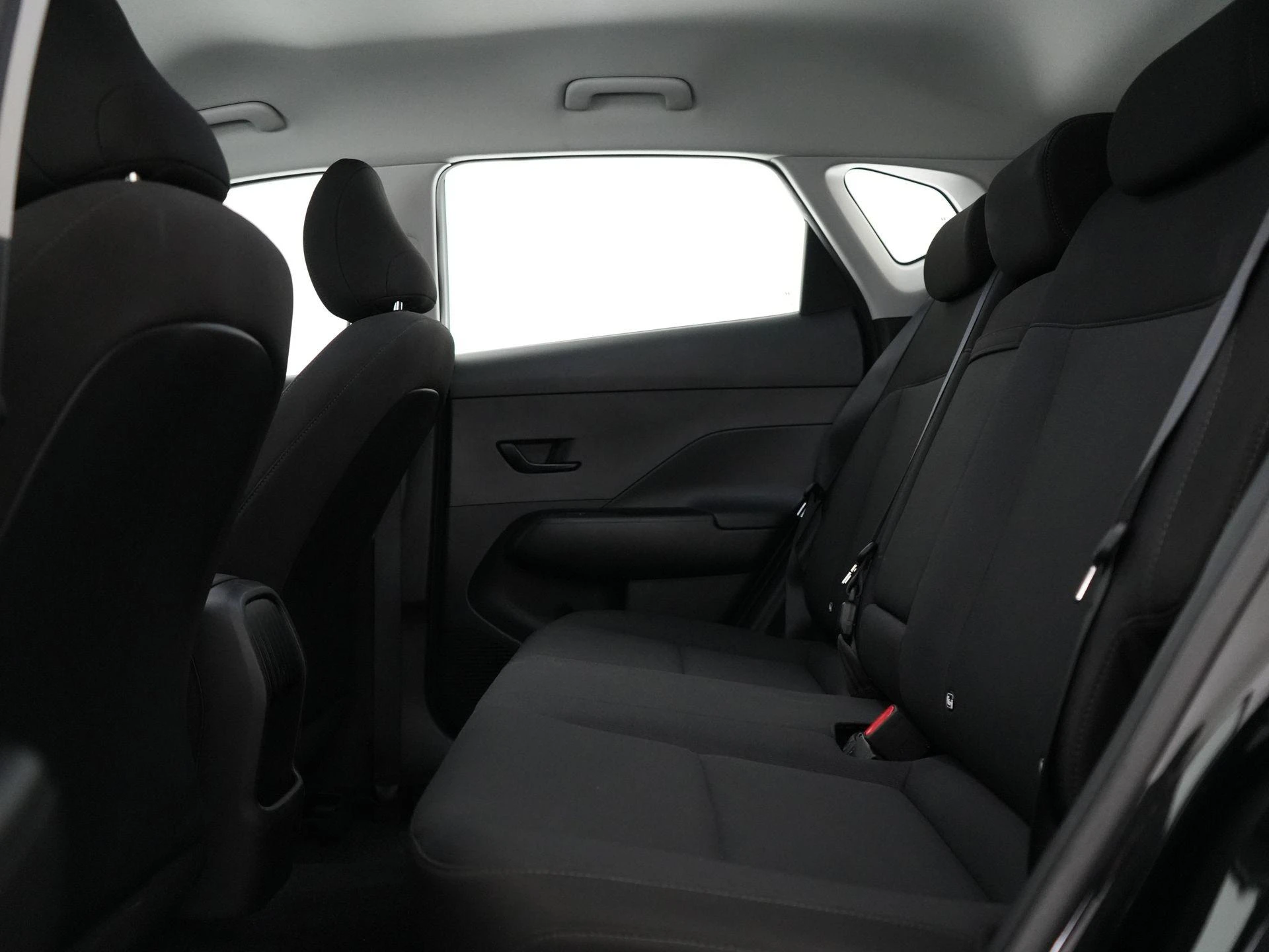 Hyundai-Kona-image-12