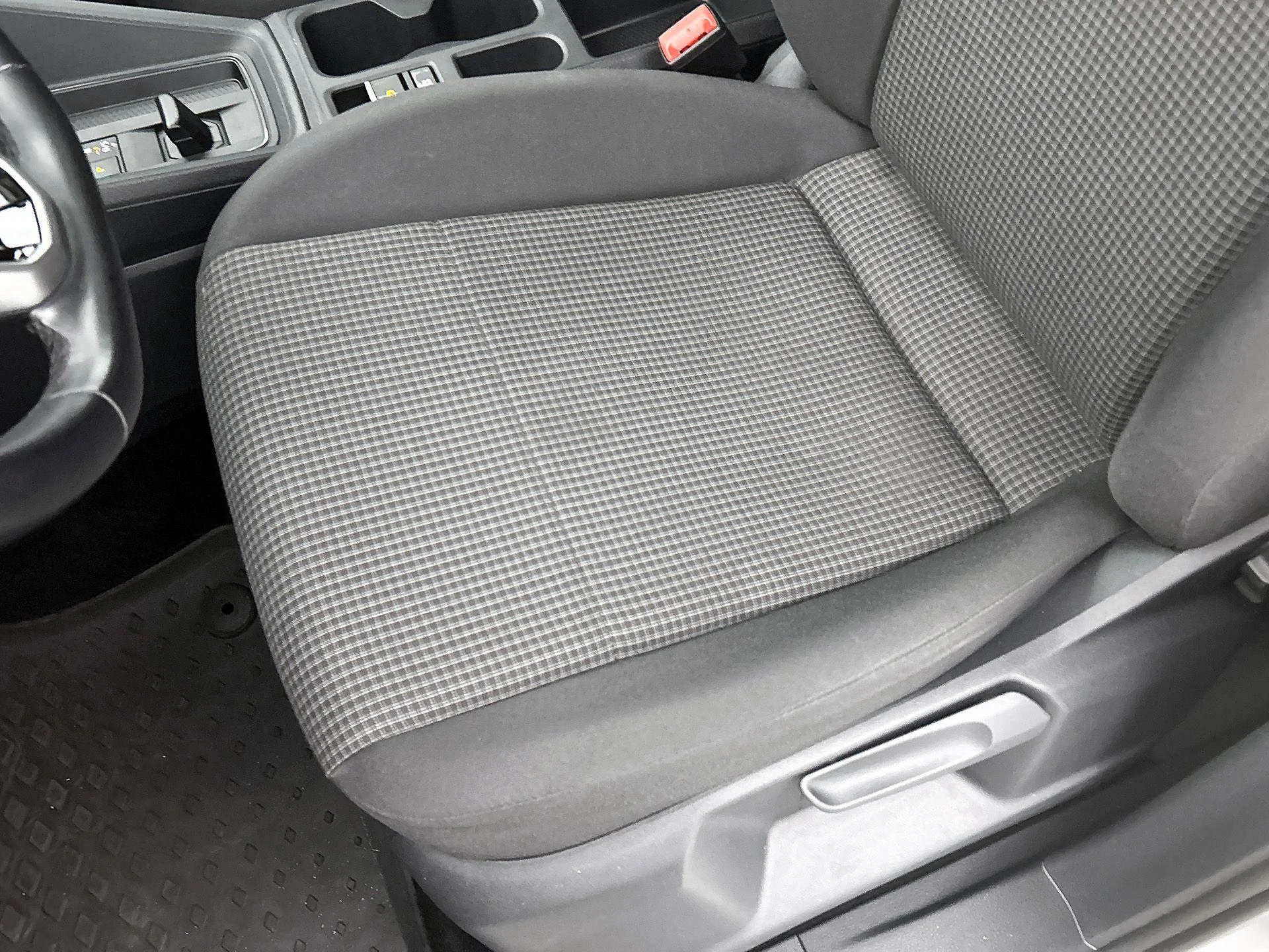 Volkswagen-Caddy-image-15