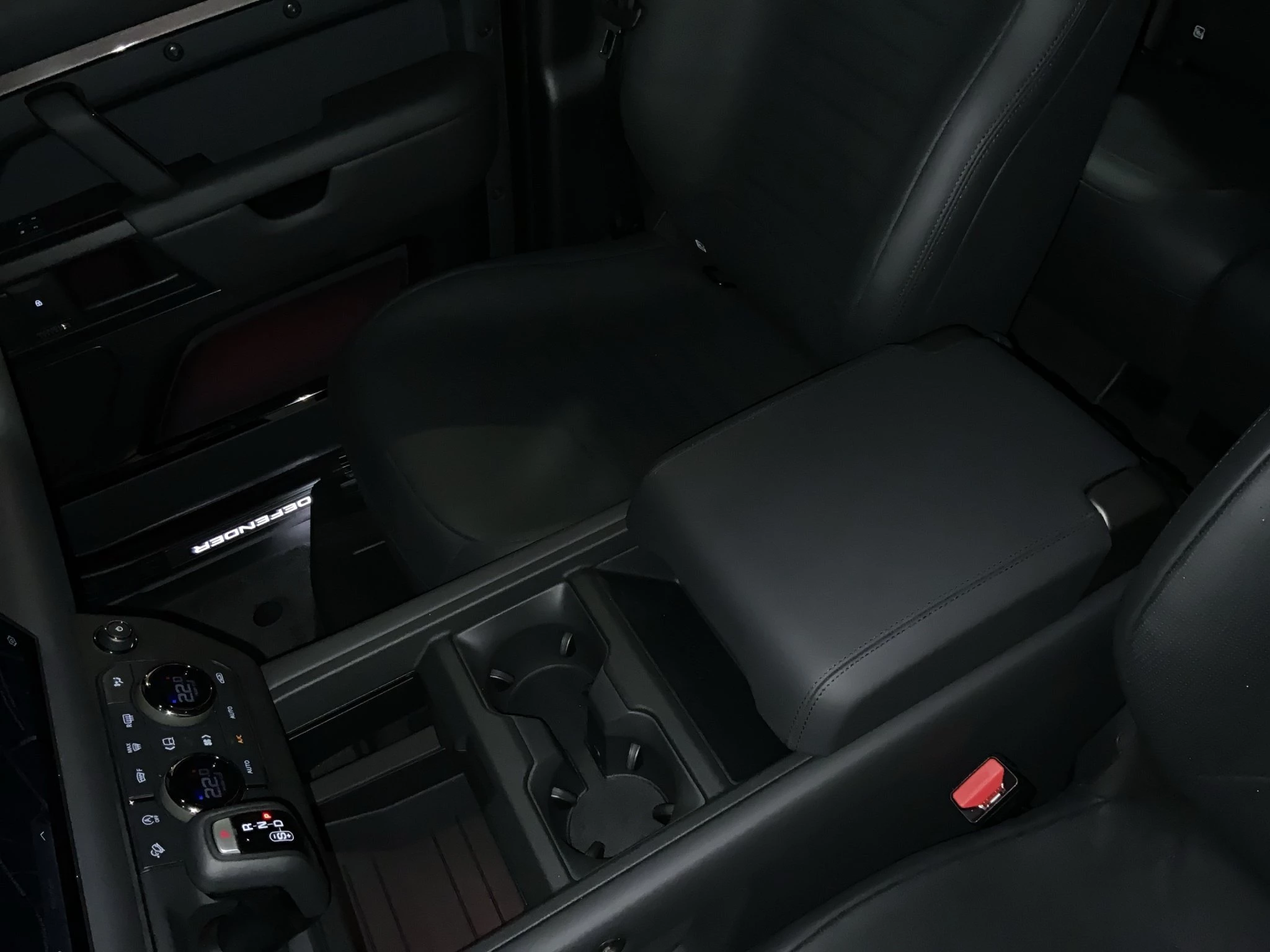 Land Rover-Defender-image-22