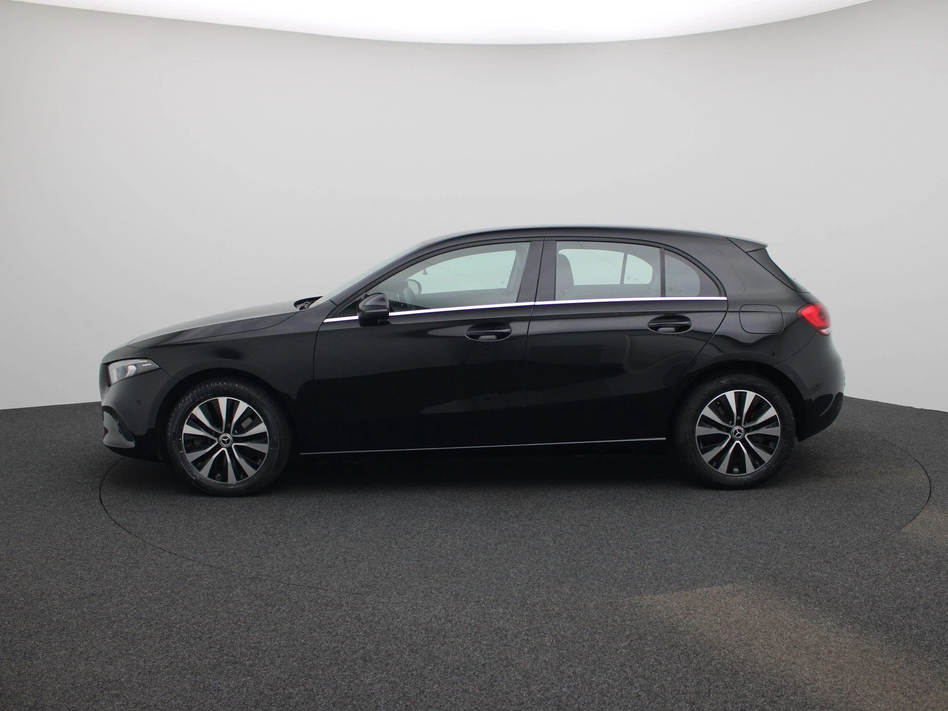 Mercedes-Benz A-Klasse A 250 e Business Solution