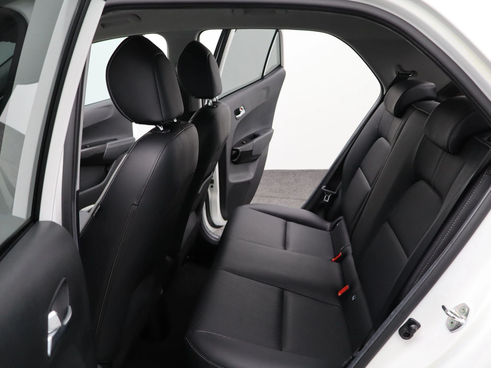 Kia-Picanto-image-13