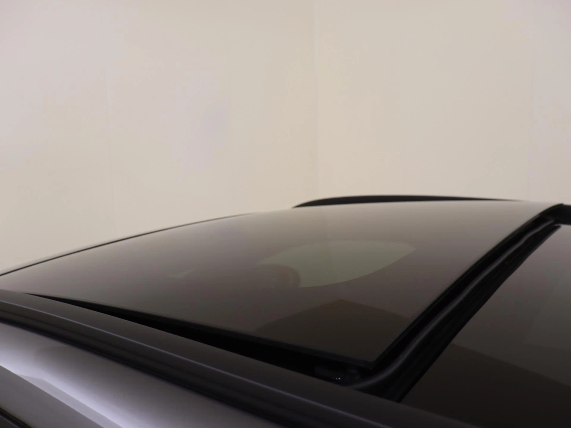 Mercedes-Benz-EQA-image-28