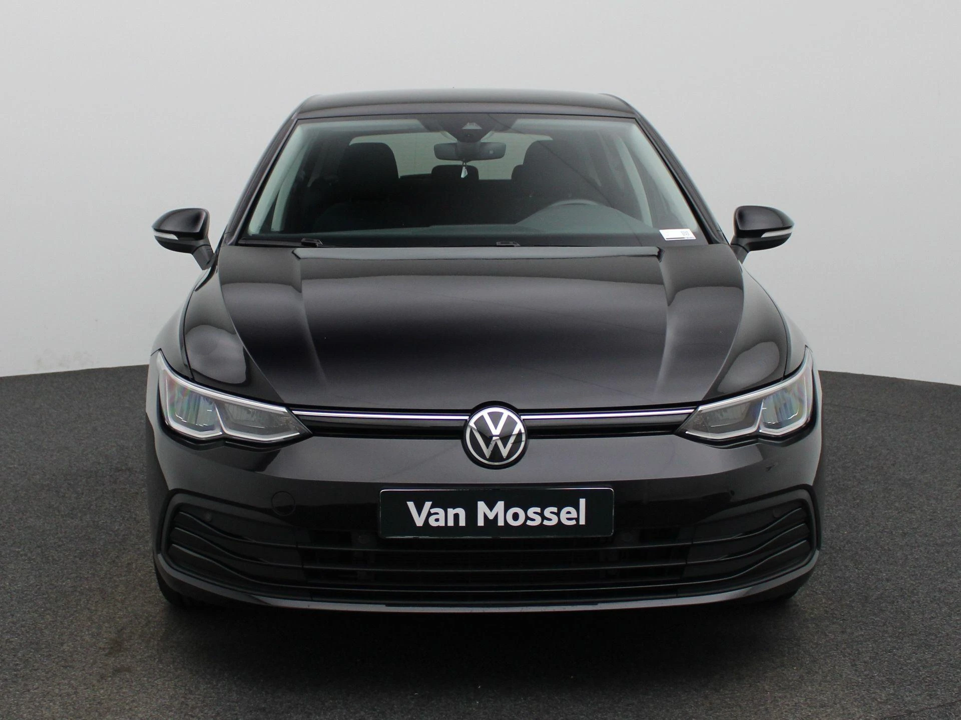 Volkswagen-Golf-image-2