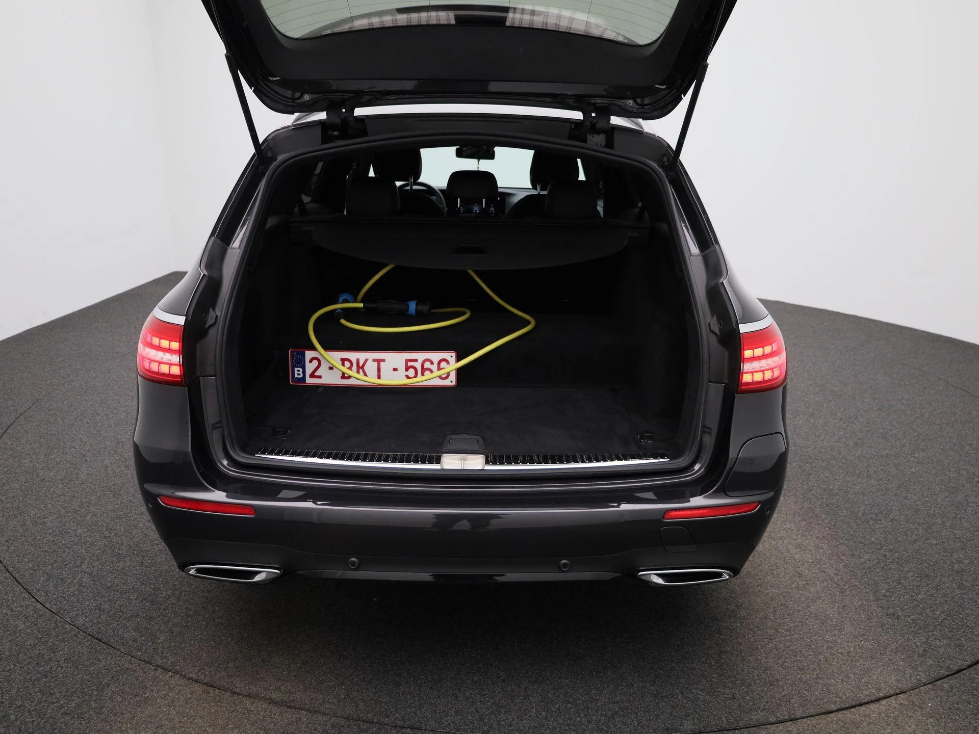 Mercedes-Benz-Classe E-image-10