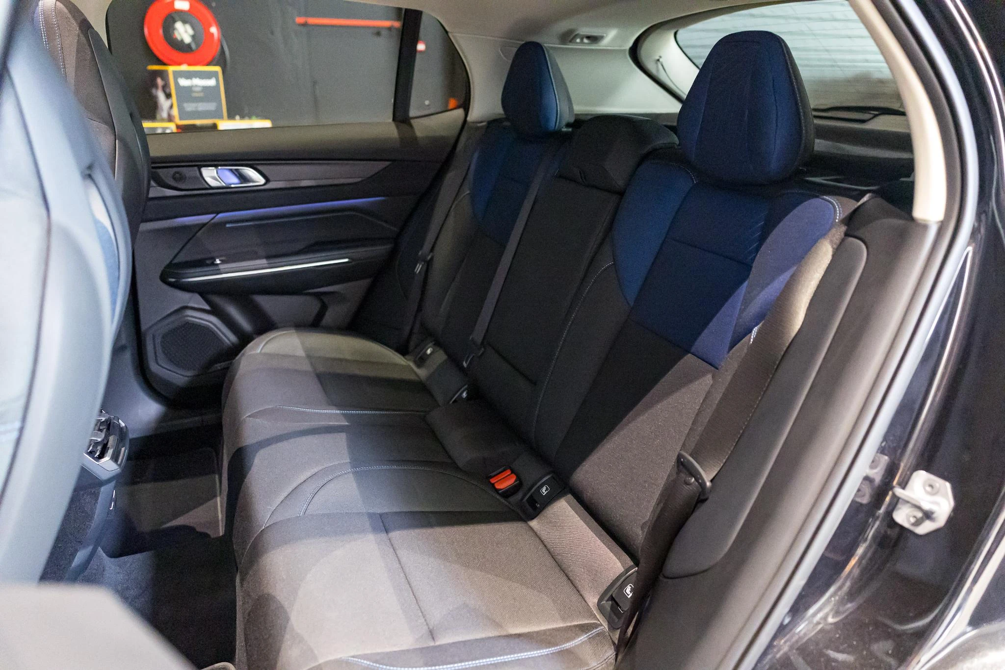 Lynk & Co-01-image-16