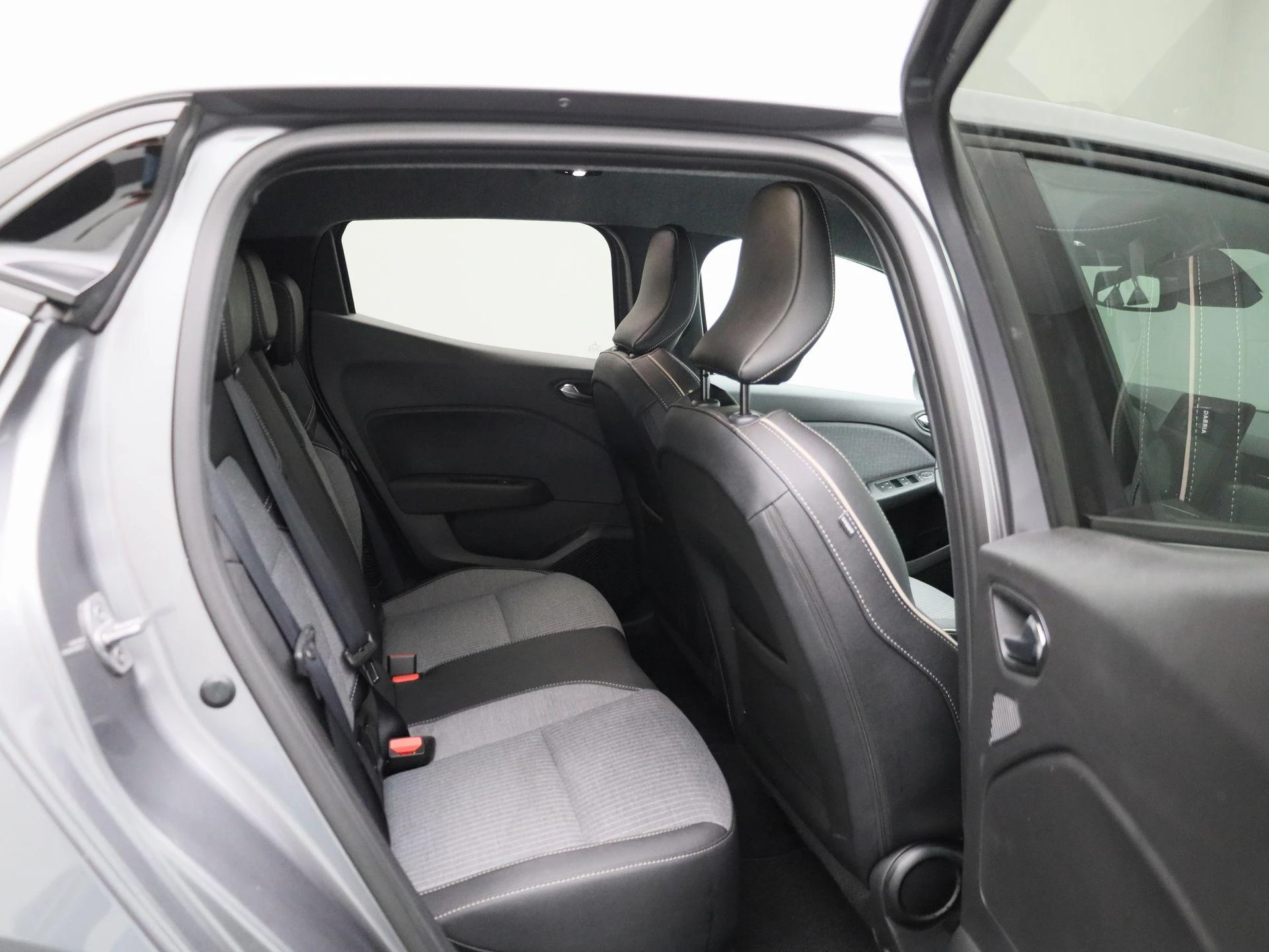 Renault-Clio-image-31