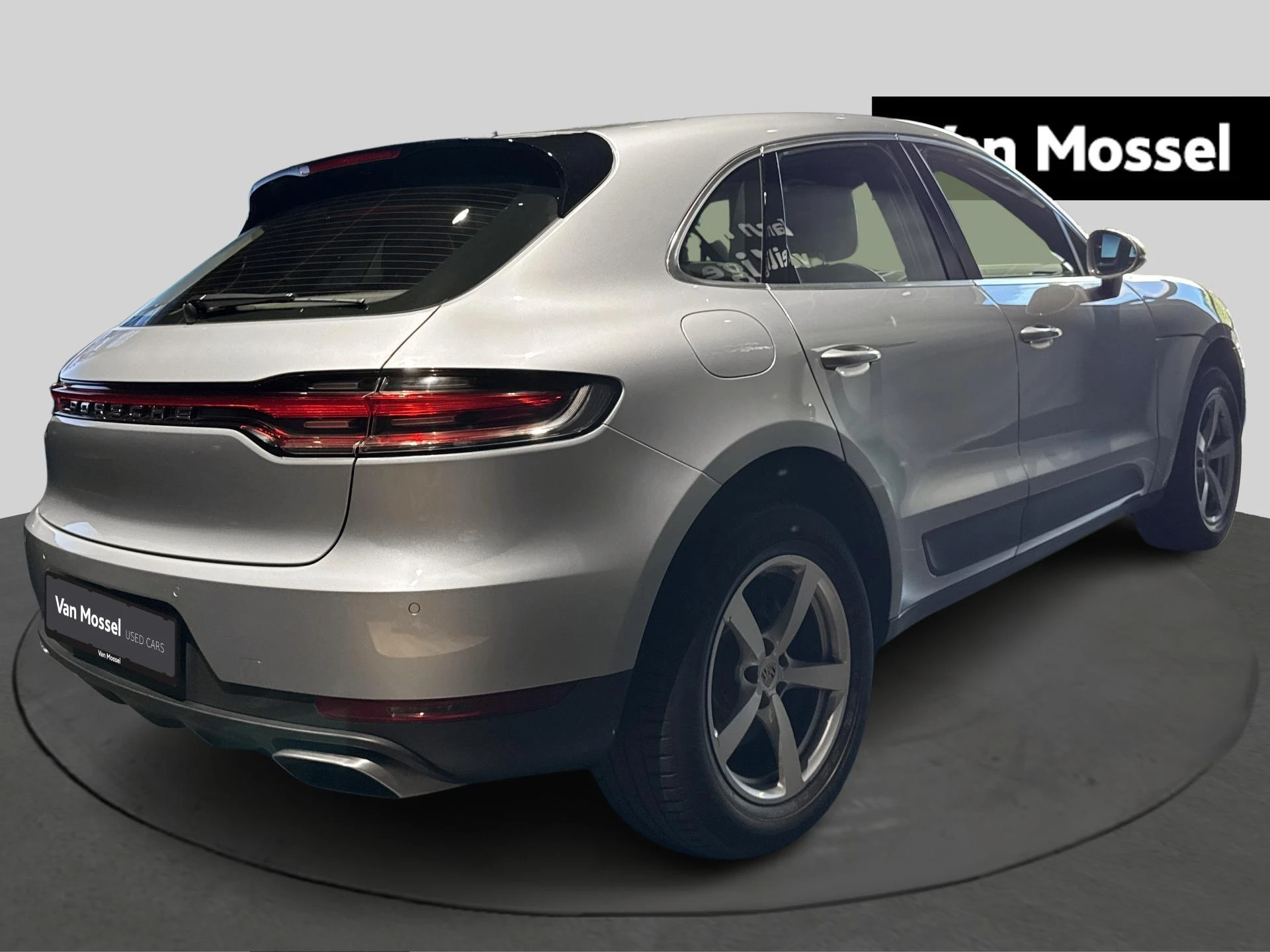 Porsche-Macan-image-3