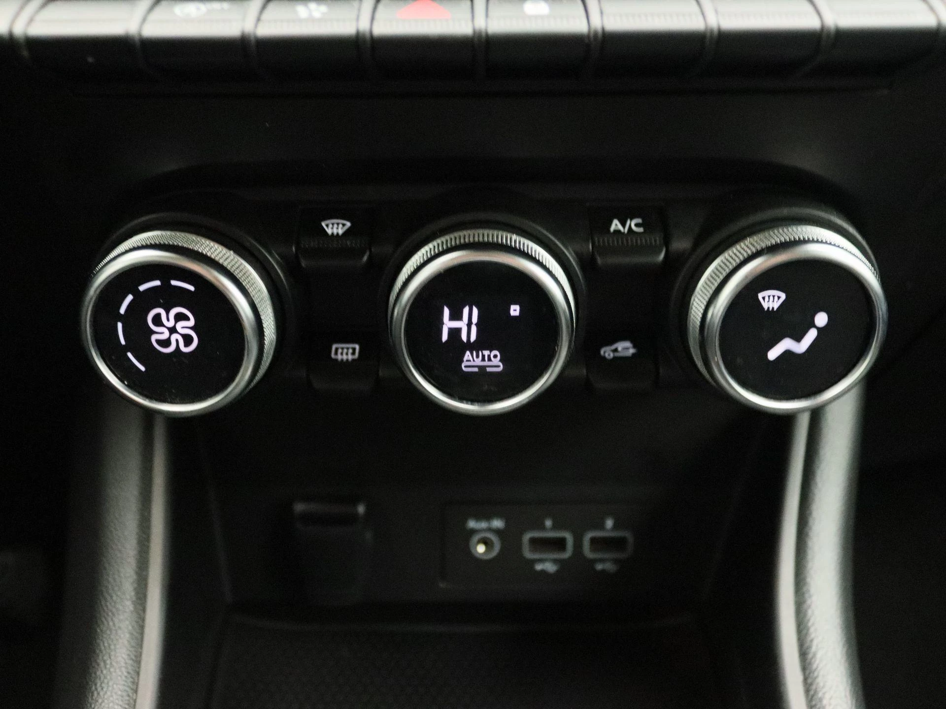 Renault-Captur-image-14