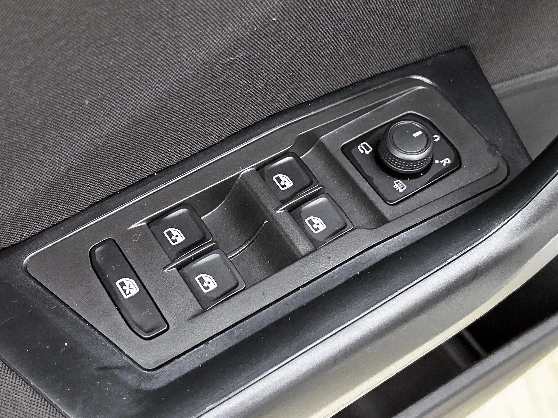 Volkswagen T-Roc 1.5 TSI Life 75 Edition