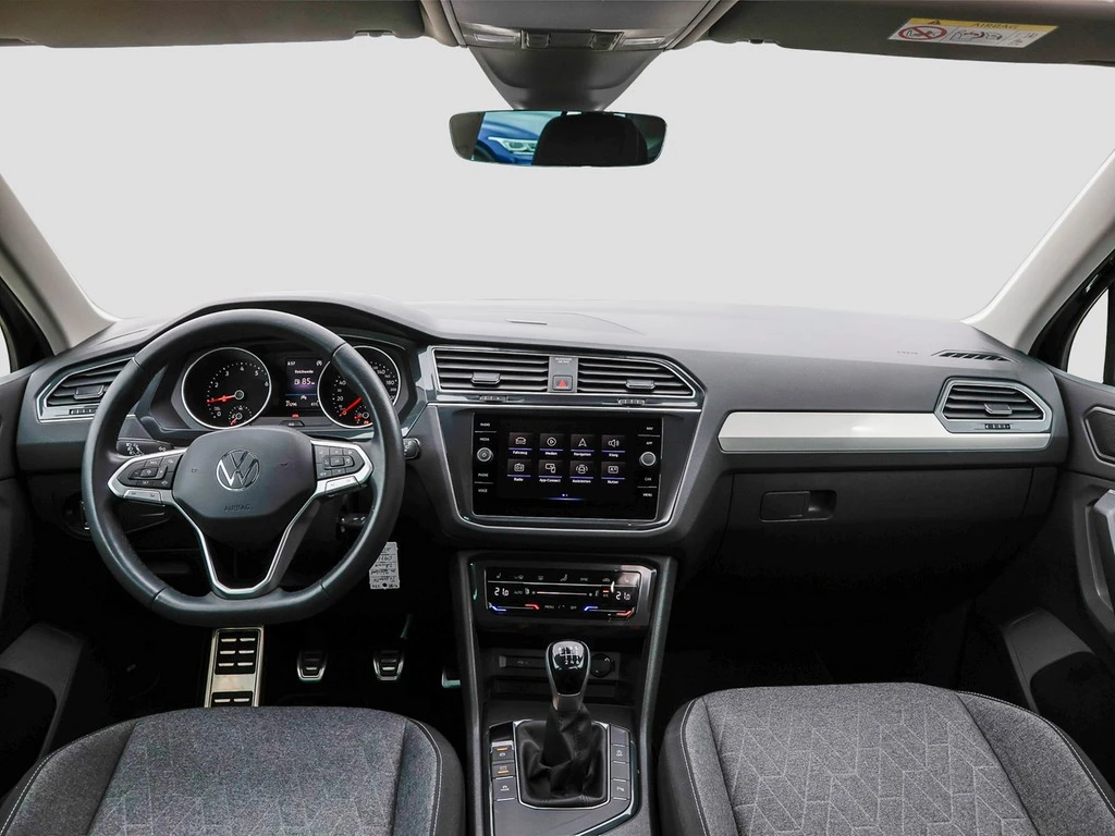 Volkswagen-Tiguan-image-9