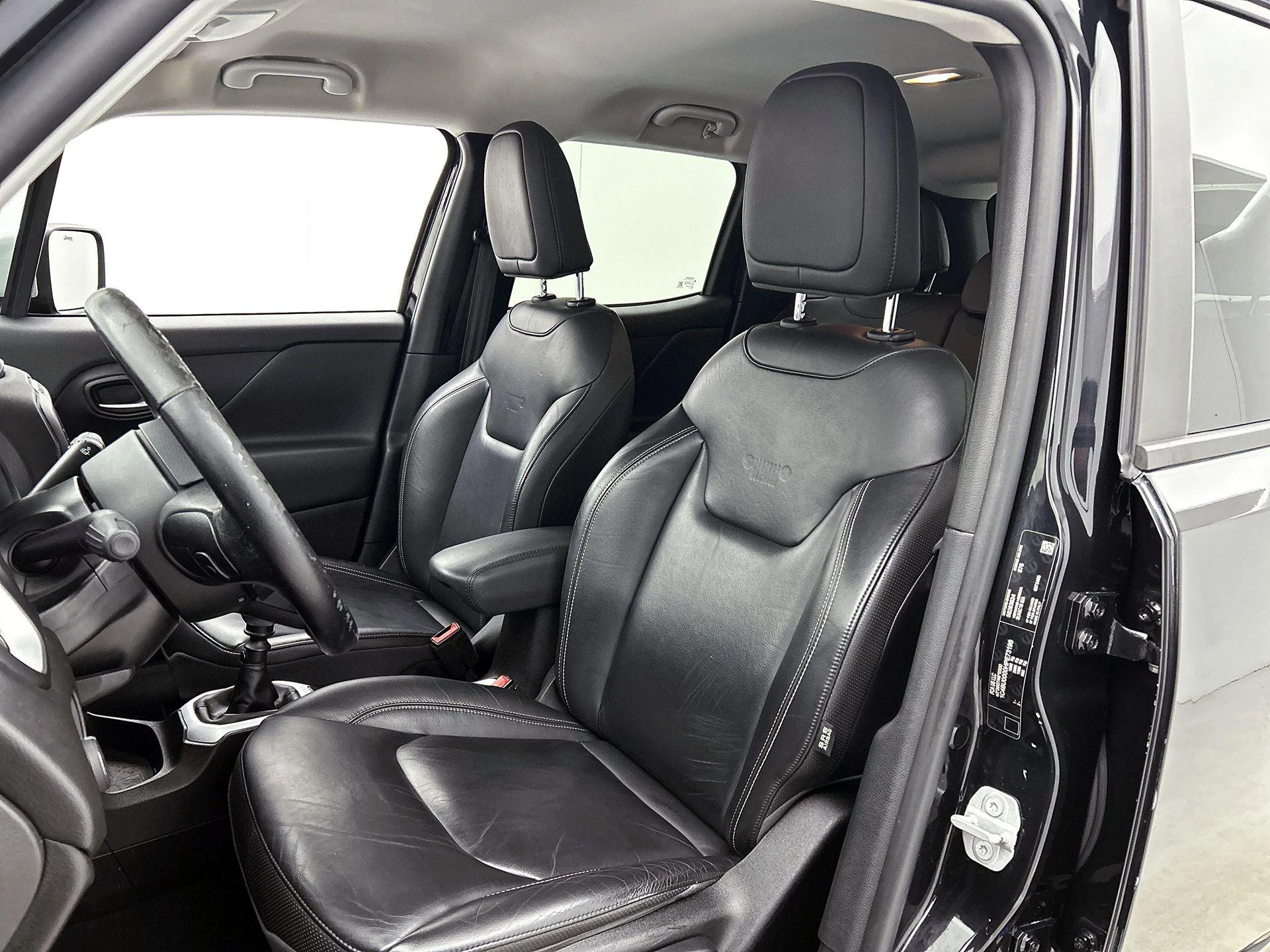 Jeep-Renegade-image-52