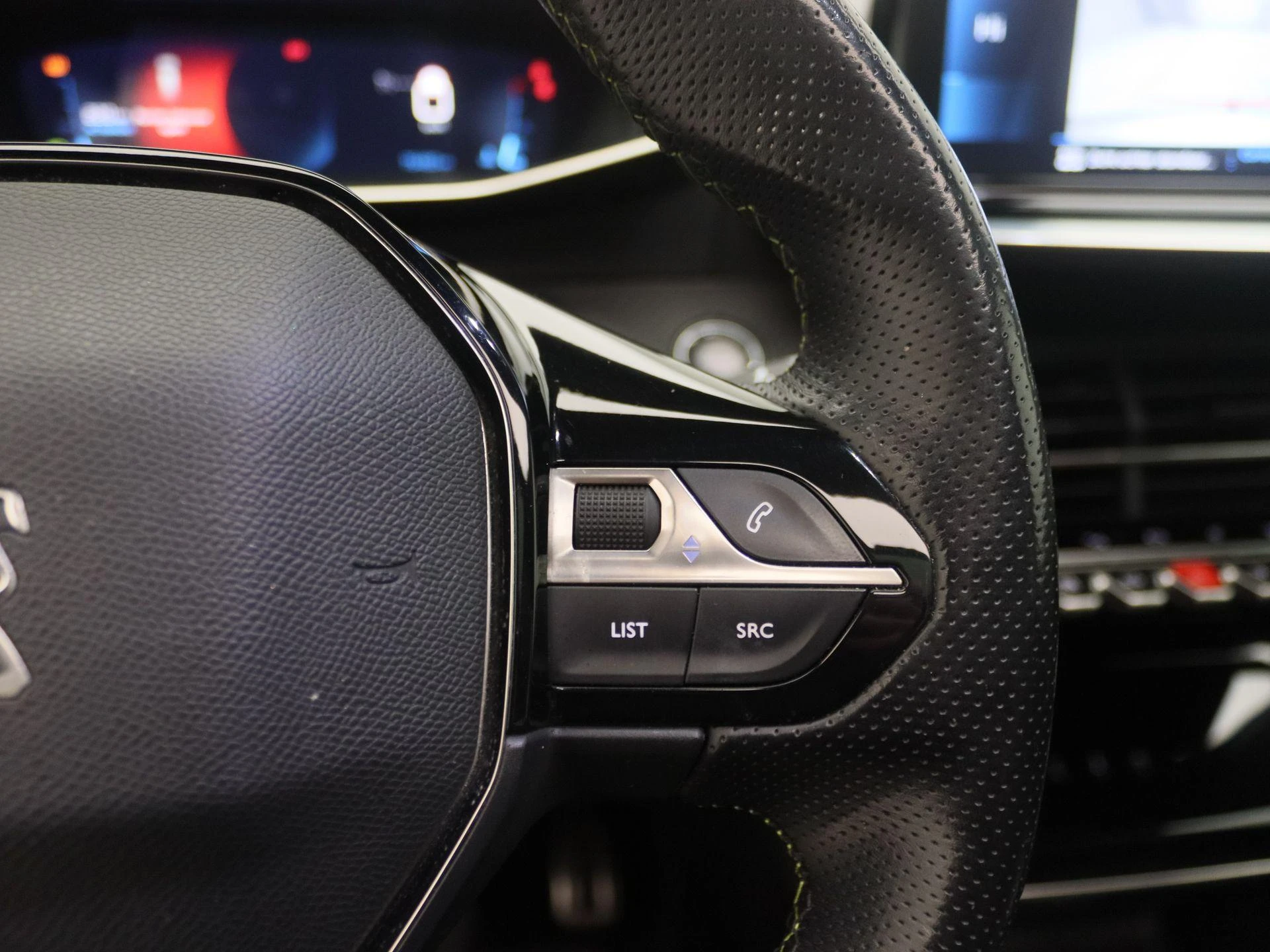 Peugeot-2008-image-18