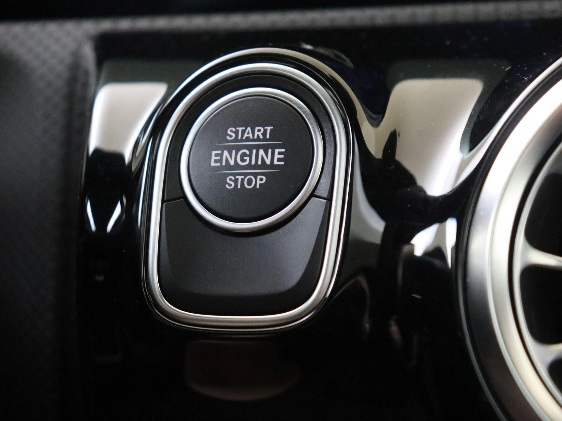 Mercedes-Benz-A-Klasse-image-21