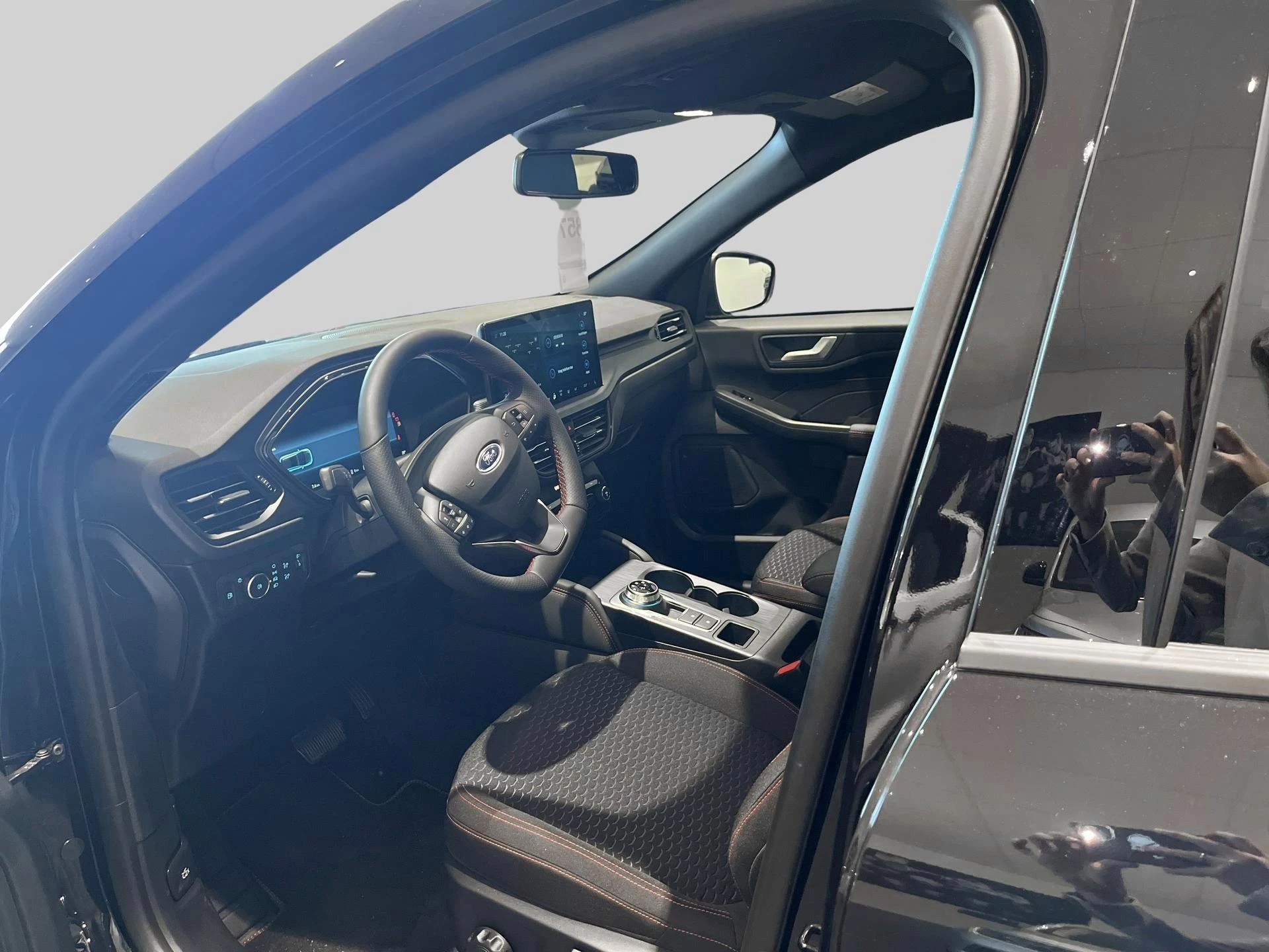 Ford Kuga 2.5i PHEV ST-Line - Driver Assist - Winterpack